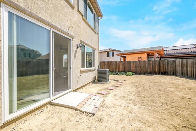 4535 Bitter Street, Antioch CA: https://media.crmls.org/mediaz/331f3eea-022f-4c74-953a-2a75ade82f3a.jpg