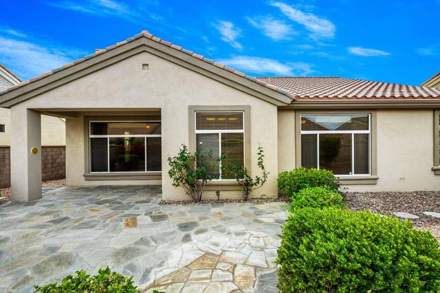 78462 Palm Tree Avenue, Palm Desert CA: https://media.crmls.org/mediaz/331fbd21-3ba3-419c-93a2-c908cc5df6c7.jpg