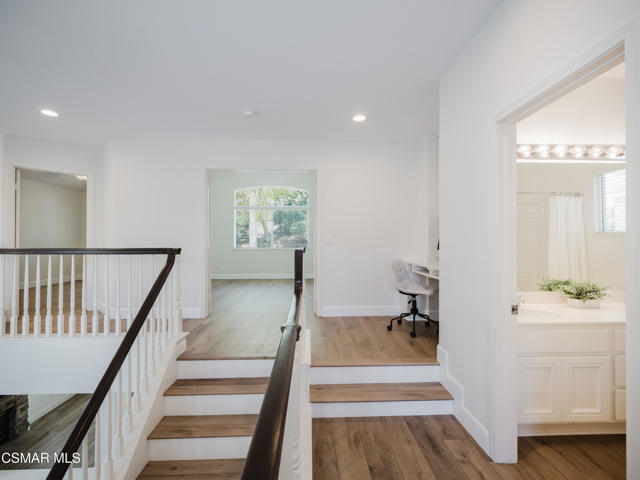 3185 Clarita Court, Thousand Oaks CA: https://media.crmls.org/mediaz/331fc341-b646-42cc-a8f1-5cd8e03c7194.jpg