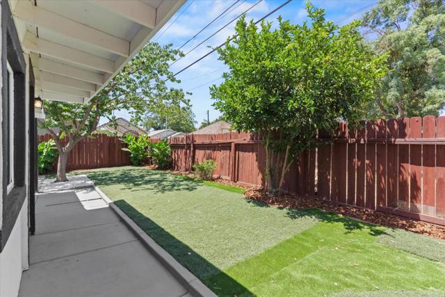3803 22nd Avenue, Sacramento CA: https://media.crmls.org/mediaz/3320391a-0d6c-4459-9b46-5f516f8e668e.jpg