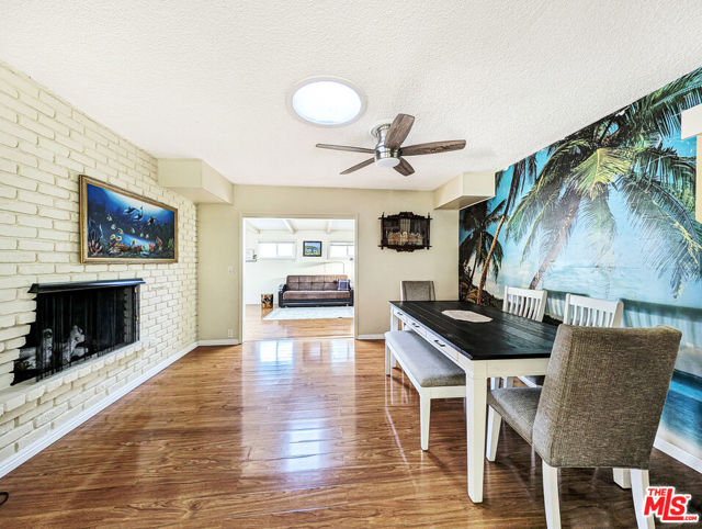 3308 Sparr Boulevard, Glendale CA: https://media.crmls.org/mediaz/33212daa-3081-4479-8fb3-f2284f62ed1a.jpg