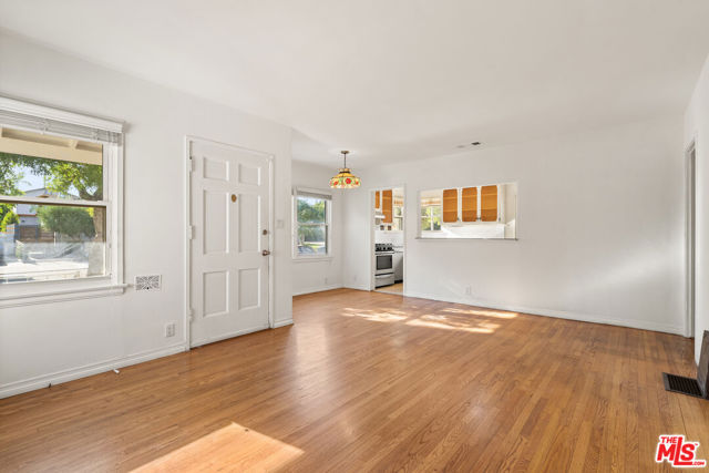 1466 North Rose Street photo 7
