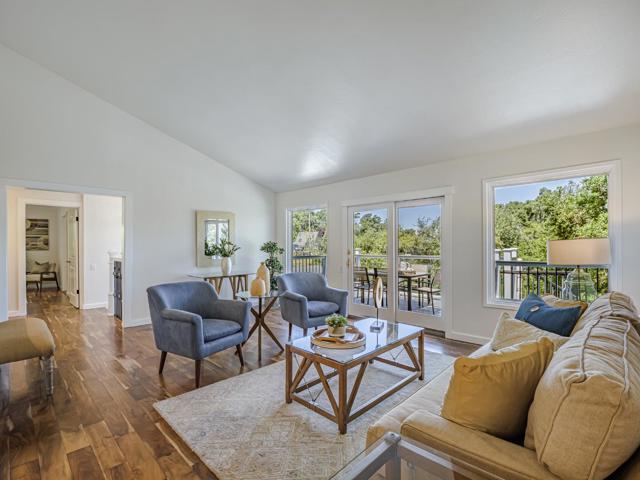 609 Encino Drive, Aptos CA: https://media.crmls.org/mediaz/3321afce-f30d-4e6f-b53e-64c7b354fc15.jpg