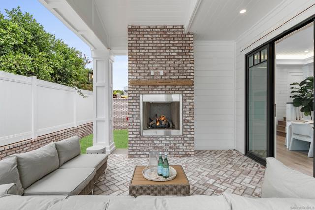 462 Westbourne Street, La Jolla CA: https://media.crmls.org/mediaz/3321b27a-ee6f-4902-a1bd-ed51556221e9.jpg