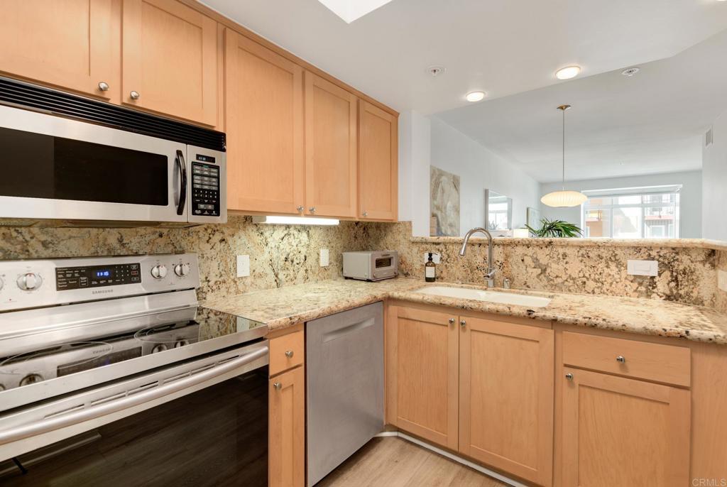 2400 5th Ave - photo 8