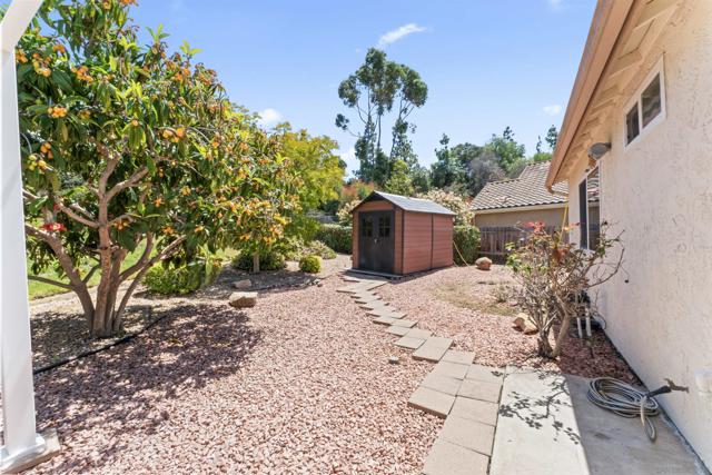 18197 Valladares Dr, San Diego CA: https://media.crmls.org/mediaz/33229705-0cad-4923-bc90-35209ba92ace.jpg