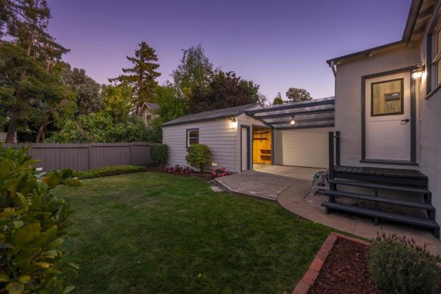 1411 Sanchez Avenue, Burlingame CA: https://media.crmls.org/mediaz/3322d07a-1f89-4703-ba1a-9b258c7009d8.jpg
