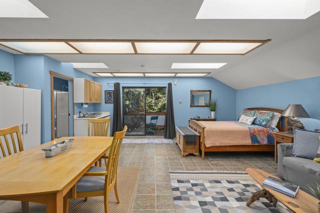 54789 Wildwood Drive, Idyllwild CA: https://media.crmls.org/mediaz/3323a8f0-5a36-47bb-af0a-8202646d0234.jpg