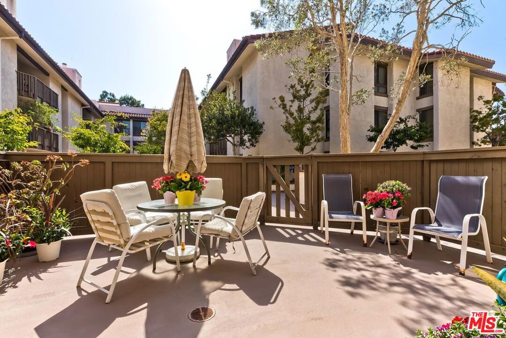 8515 Falmouth Avenue #208