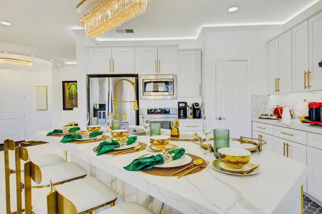 43173 Bacino Court, Indio CA: https://media.crmls.org/mediaz/3323eb51-260b-46ee-935e-fad2793ad121.jpg