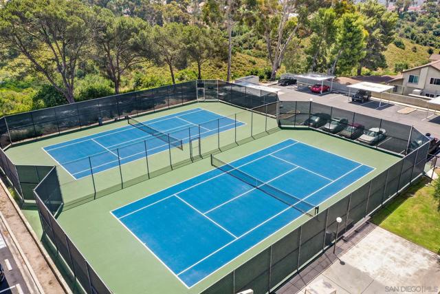 10840 Macouba Pl, San Diego CA: https://media.crmls.org/mediaz/3325b734-a255-4c6f-97d5-1827b5f283fd.jpg