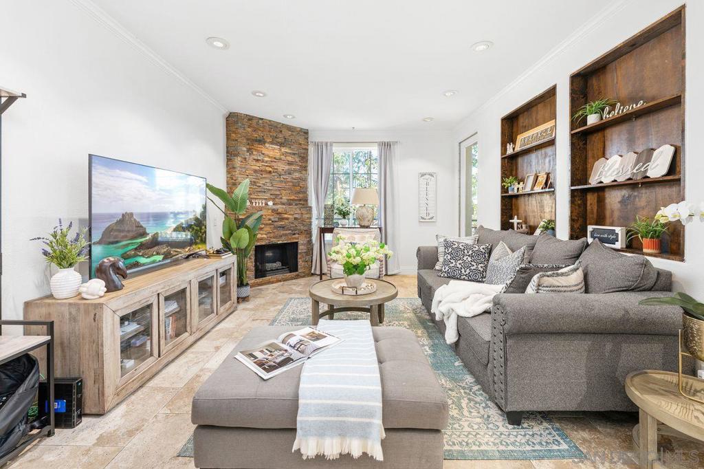 12366 Carmel Country Rd #207