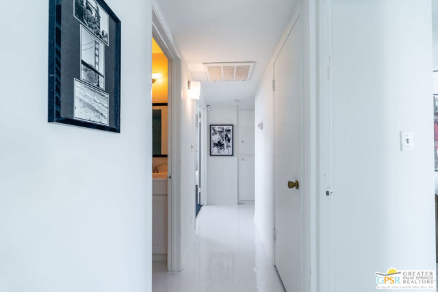 1772 S Araby Drive, Palm Springs CA: https://media.crmls.org/mediaz/3326192c-ef9a-4573-bc2f-0cc6a5a4a575.jpg
