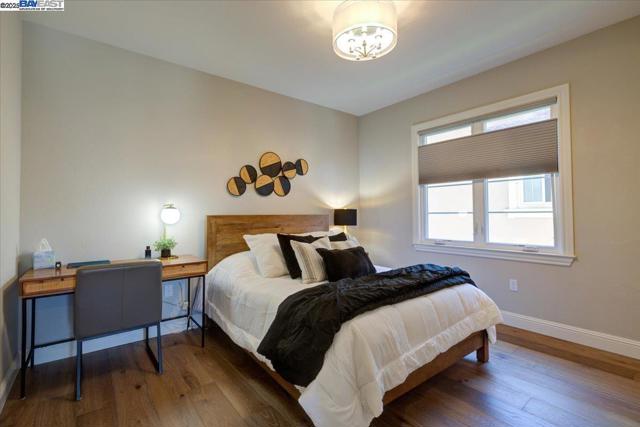 2092 Drysdale St, Danville CA: https://media.crmls.org/mediaz/33265842-8199-43b8-9880-d017ebbc0b01.jpg