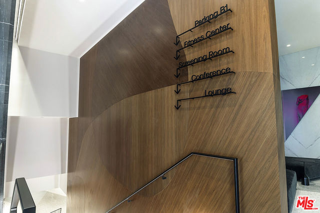 5670 Wilshire Boulevard, Los Angeles CA: https://media.crmls.org/mediaz/3326c95a-6fad-49a8-ac63-d35347f16ab8.jpg