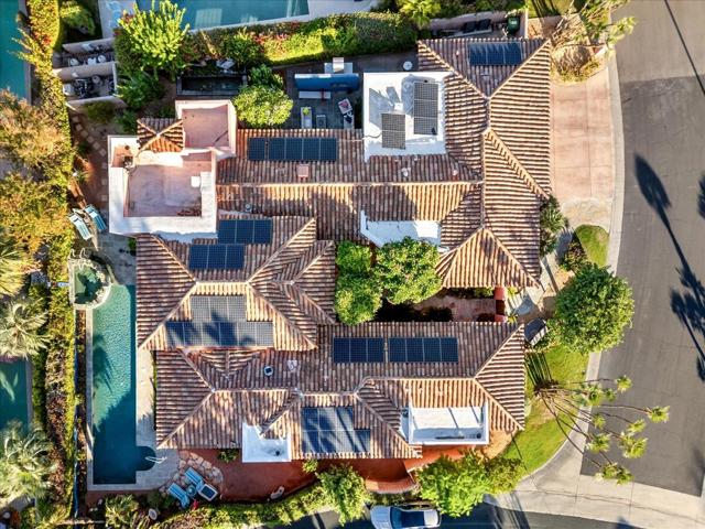 132 Vista Monte, Palm Desert CA: https://media.crmls.org/mediaz/3326fd50-e857-4527-beed-43b1ef7ecc6c.jpg