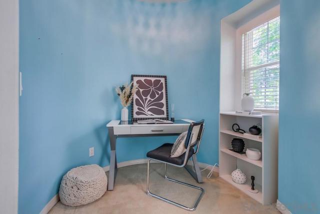 10477 YELLOW ROSE LANE, San Diego CA: https://media.crmls.org/mediaz/33270873-102b-4b43-9e69-bbfc0ebf0918.jpg