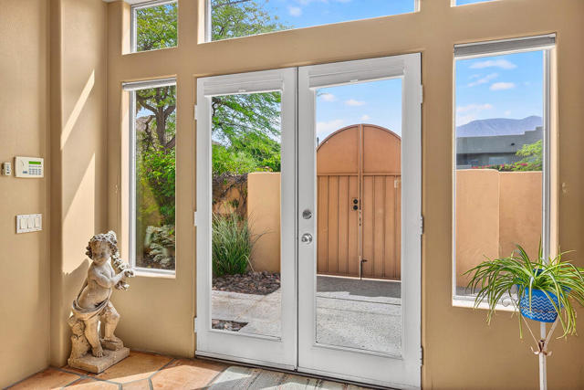 77500 Calle Chillon, La Quinta CA: https://media.crmls.org/mediaz/332743e9-3740-4736-927b-a6b2b40c1f02.jpg