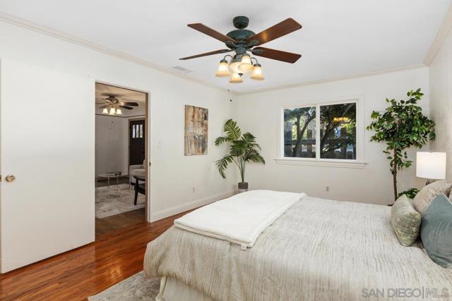 2707 Sweetwater Rd, Spring Valley CA: https://media.crmls.org/mediaz/3327442c-844d-49ae-b65d-60a0d3fa7a39.jpg