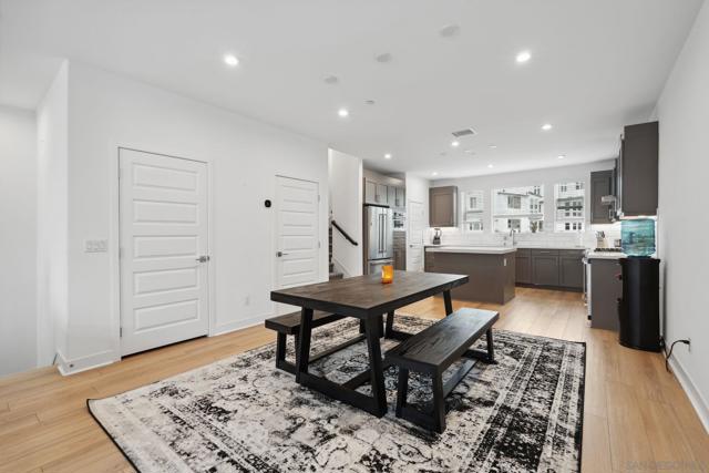 2942 Franklin, San Diego CA: https://media.crmls.org/mediaz/3327a529-90d8-4172-a8db-470a50076a7d.jpg