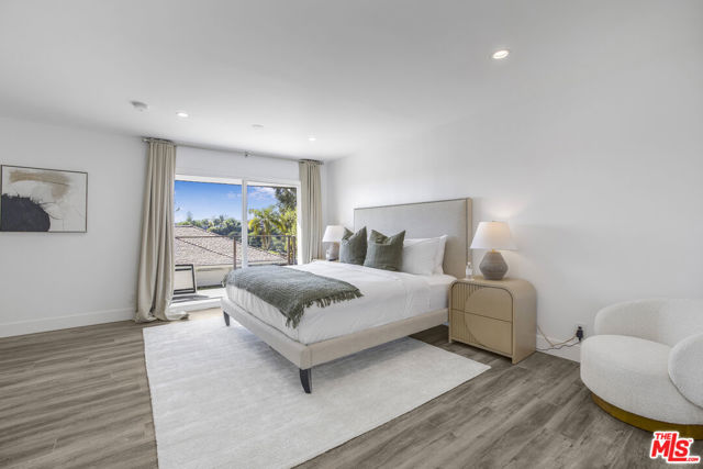 2028 Stradella Road, Los Angeles CA: https://media.crmls.org/mediaz/3328517a-121c-46da-af7c-2febb44ce446.jpg