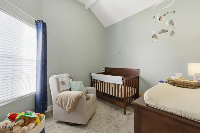 9813 Sweetwater Lane, Ventura CA: https://media.crmls.org/mediaz/3329c320-cc52-46f3-a66b-955138c979bc.jpg