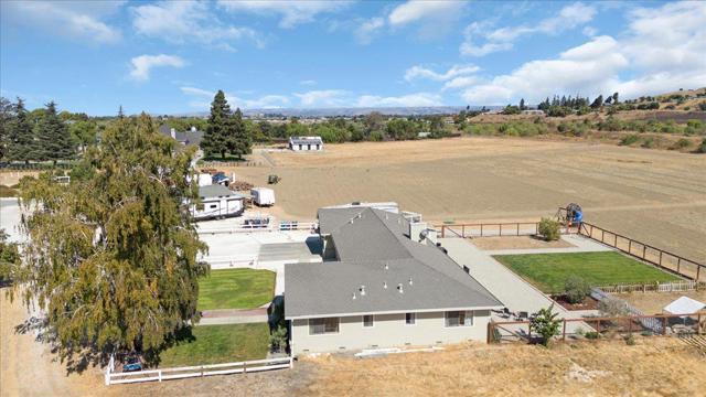 Image 45 of 49 For 352 Cowden Road