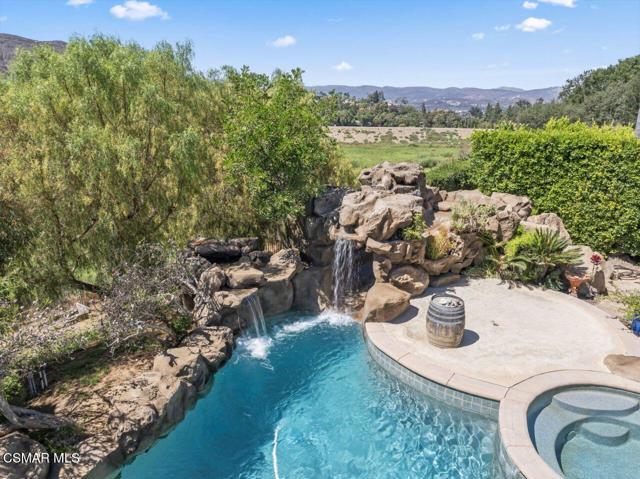 64 Highland Road, Simi Valley CA: https://media.crmls.org/mediaz/332b5669-b486-4e87-8794-0860f6a4cef2.jpg