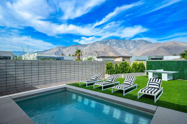 400 Fountain Drive, Palm Springs, CA 92262