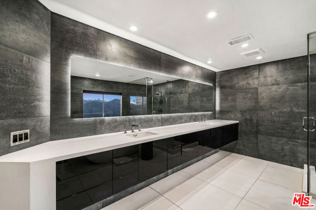 MLS #26804861 image #30