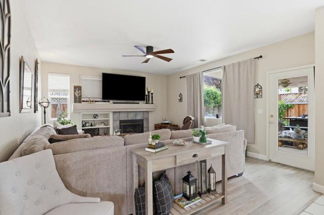 1510 Dovetail Way, Gilroy CA: https://media.crmls.org/mediaz/332d4c9b-c98f-4704-a4f0-5e611cab4523.jpg