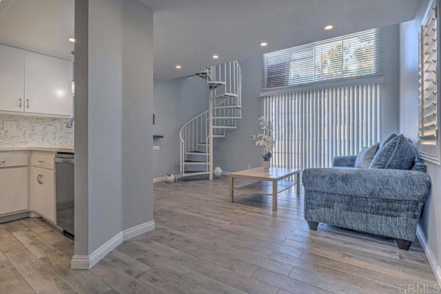 Detail Gallery Image 5 of 22 For 753 Eastshore #127,  Chula Vista,  CA 91913 - 1 Beds | 1/1 Baths