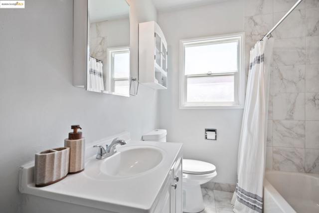 18628 Madison Ave, Castro Valley CA: https://media.crmls.org/mediaz/332ea907-28c3-4d52-bbda-6561590d364f.jpg