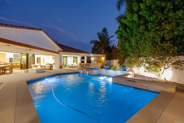 2630 Vistosa Place, Carlsbad CA: https://media.crmls.org/mediaz/332f2184-6f87-4479-90be-37d7558e471c.jpg