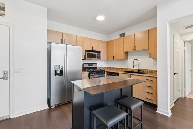 1480 Broadway, San Diego CA: https://media.crmls.org/mediaz/332f2c22-1961-4d7e-b627-cf932e2cb9e8.jpg