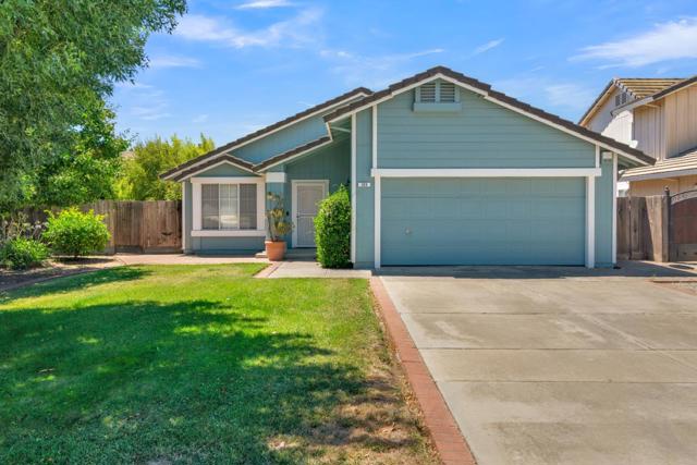 309 Windsor Court, King City CA: https://media.crmls.org/mediaz/332f4d92-33b2-4c6e-b865-a7267206ad0e.jpg