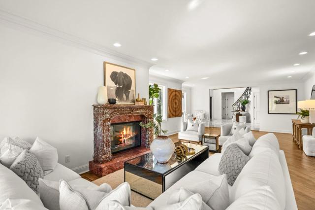 760 Chateau Drive, Hillsborough CA: https://media.crmls.org/mediaz/332f9b9b-93d2-4b6c-8ed0-57bfedd37c09.jpg