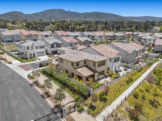 660 Westbrook Loop, San Marcos CA: https://media.crmls.org/mediaz/33300ceb-7cc9-4d9a-9551-98dc8f28034d.jpg