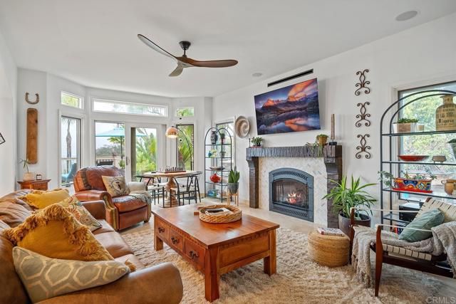 Image 20 of 59 For 2755 Silver Oak Place