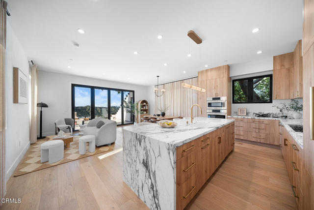 Detail Gallery Image 9 of 34 For 812 W Avenue 37, Los Angeles,  CA 90065 - 3 Beds | 2/1 Baths