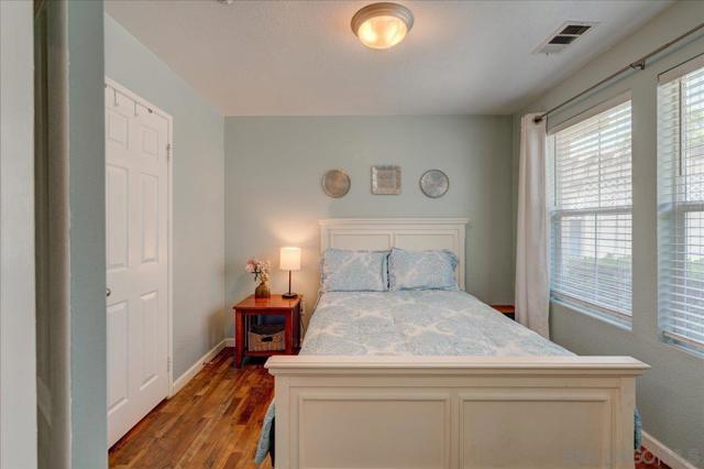 Downstairs Additional bedroom with ensuite bathroom.