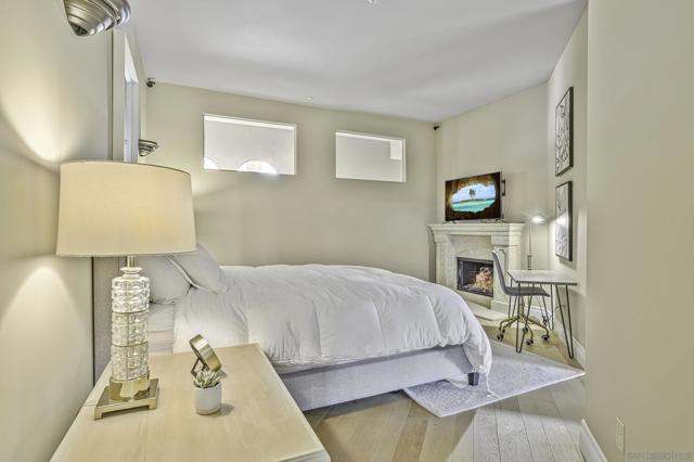 5305 La Crescenta, Rancho Santa Fe CA: https://media.crmls.org/mediaz/3331c407-393f-4e11-9cfd-fc98243202c1.jpg