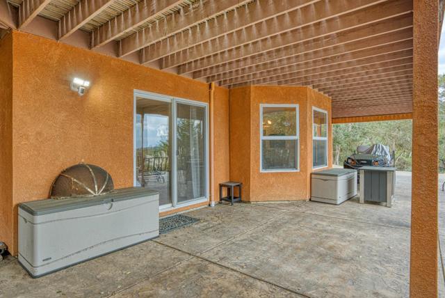 14643 Tumble Weed Lane, Royal Oaks CA: https://media.crmls.org/mediaz/3331cab1-3853-4691-999f-22f54fb083dd.jpg