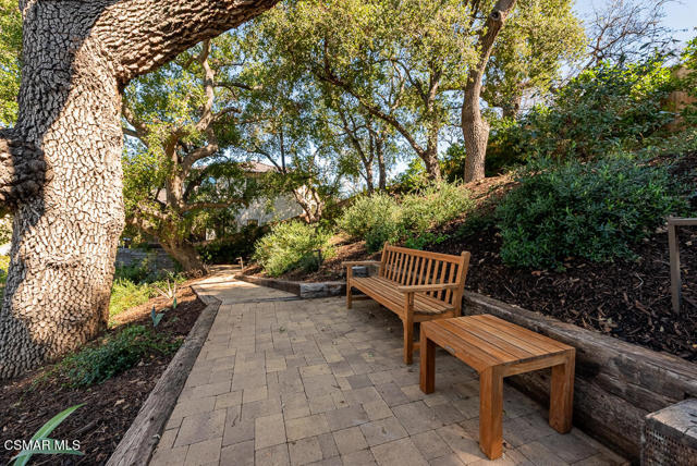 2443 Stafford Road, Westlake Village CA: https://media.crmls.org/mediaz/33324443-8f1e-4b9d-a7a1-27c2a632a600.jpg