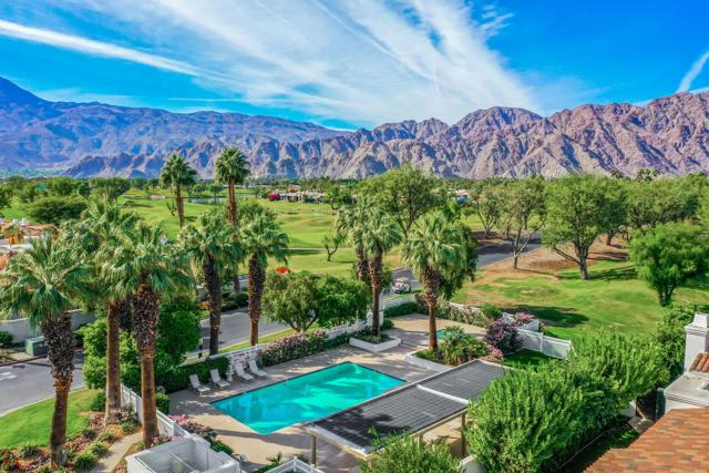 55197 Southern, La Quinta CA: https://media.crmls.org/mediaz/3332f1de-1e53-4fa8-99ba-e5fa11e59beb.jpg