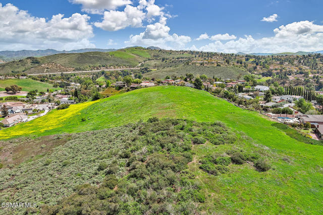 0 Calle Hondanada, Thousand Oaks CA: https://media.crmls.org/mediaz/3333e6e1-9d7e-4454-bab2-e909234207d4.jpg