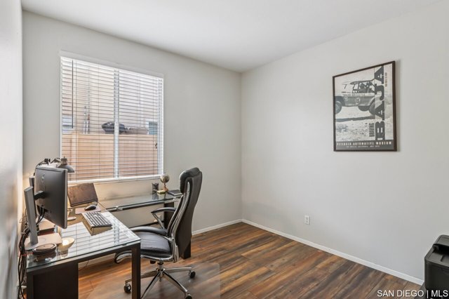 24641 Lincoln AVE, Murrieta CA: https://media.crmls.org/mediaz/333491d2-fc01-42f2-8b2b-bb4a0989c97e.jpg