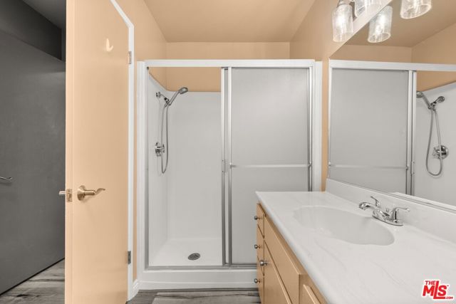 5245 Coldwater Canyon Avenue, Sherman Oaks CA: https://media.crmls.org/mediaz/33354cf1-7659-417f-815a-21cfb5ad6fd1.jpg