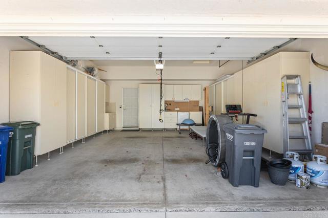 1265 Camino Lorado, San Marcos CA: https://media.crmls.org/mediaz/333563aa-0a86-4b1c-b9e3-e43356f40c80.jpg