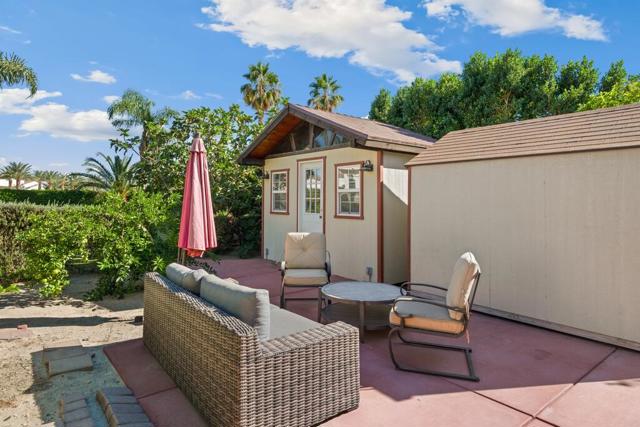 49252 Colorado Street, Indio CA: https://media.crmls.org/mediaz/333589d3-cecc-45f6-8d28-f072a9a2035e.jpg